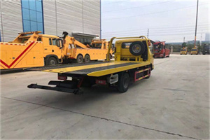 扬中非事故拖车